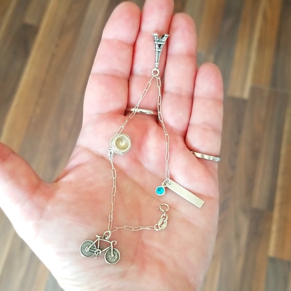 SS paper clip style charm bracelet. - Picture 2 of 5